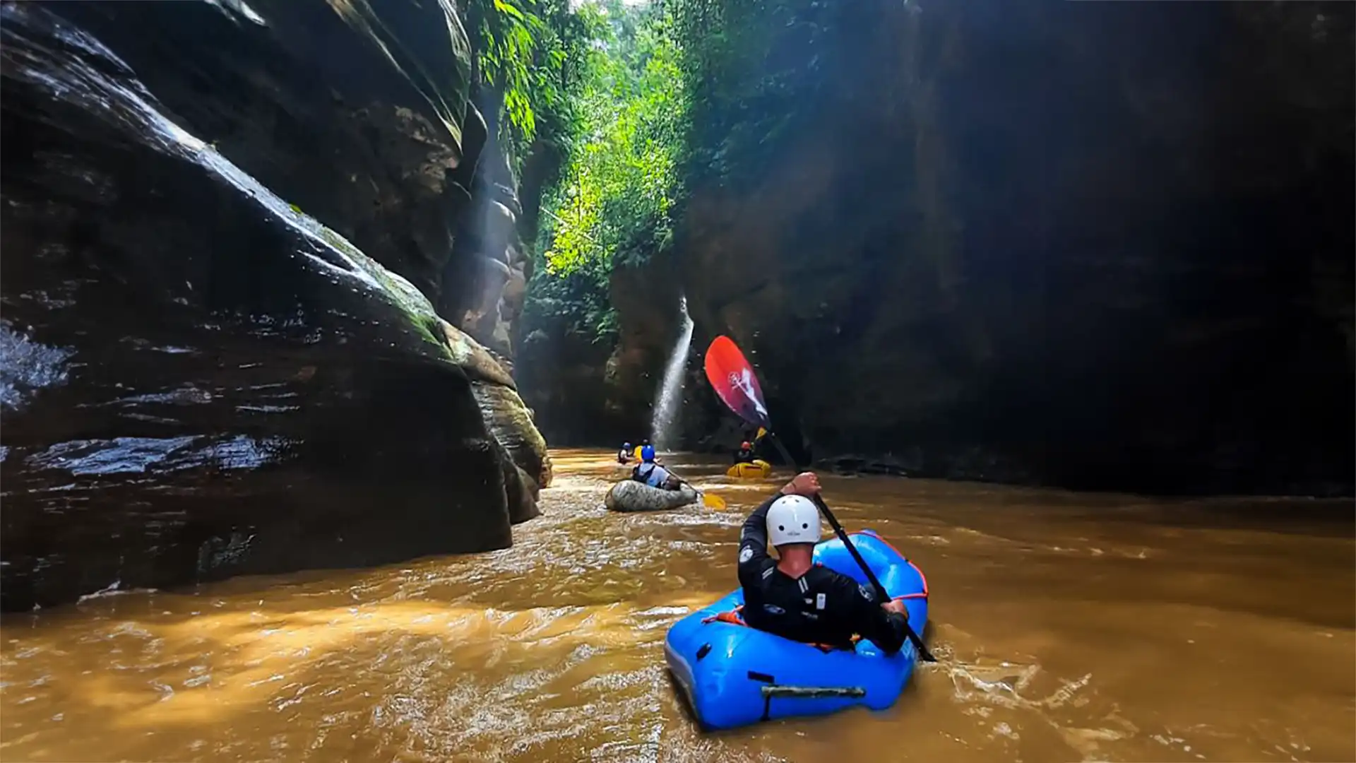Caguan Expedition Abenteuer Urlaub in Kolumbien buchen - Rafting in Kolumbien - Amazonasreise